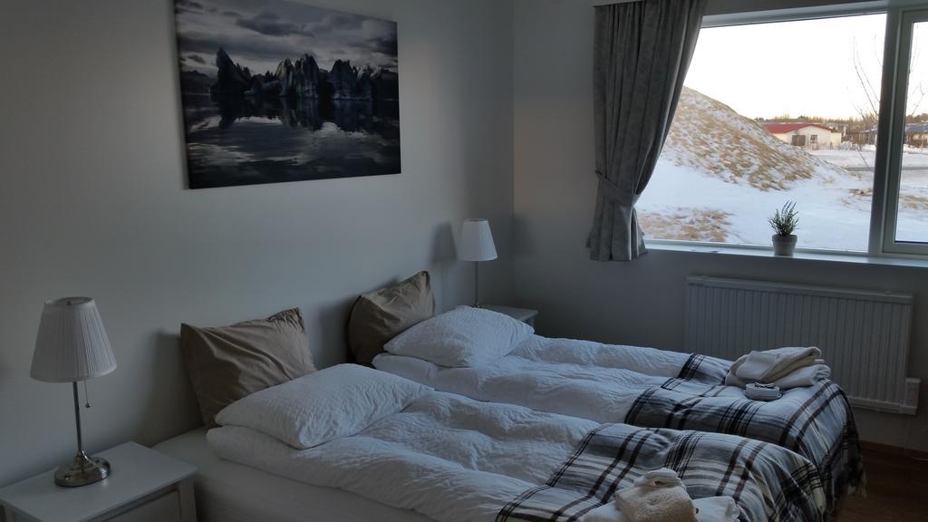 House On The Hill Hotel Hofn Room photo