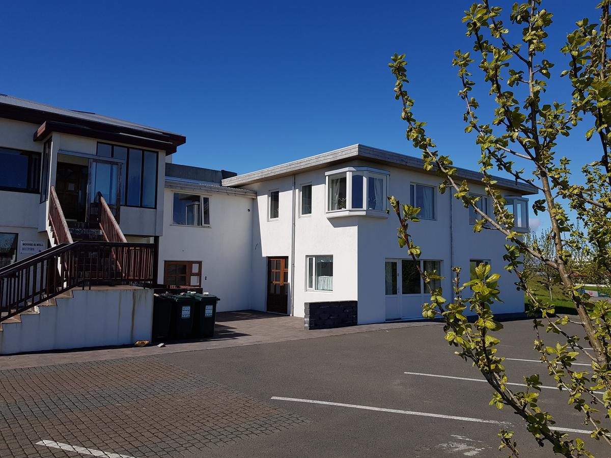 House On The Hill Hotel Hofn Exterior photo